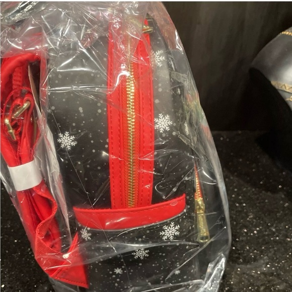 Loungefly Christmas Elf Clausometer Light Up Mini Backpack LE Sold Out Brand New - Picture 7 of 9